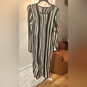 Commense Monochrome Striped Fabric new